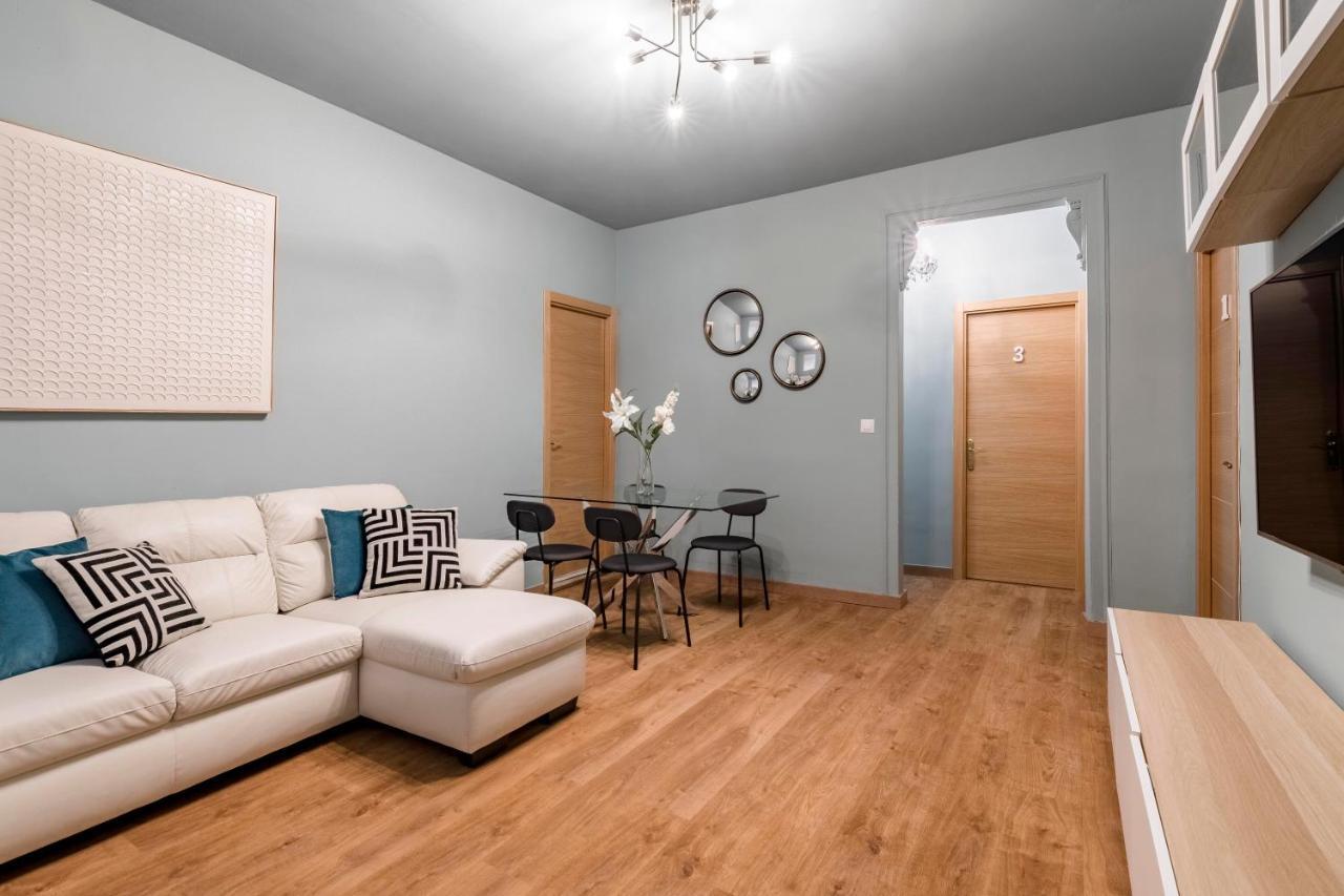 Beautiful Room In Heart Of Madrid Exterior photo